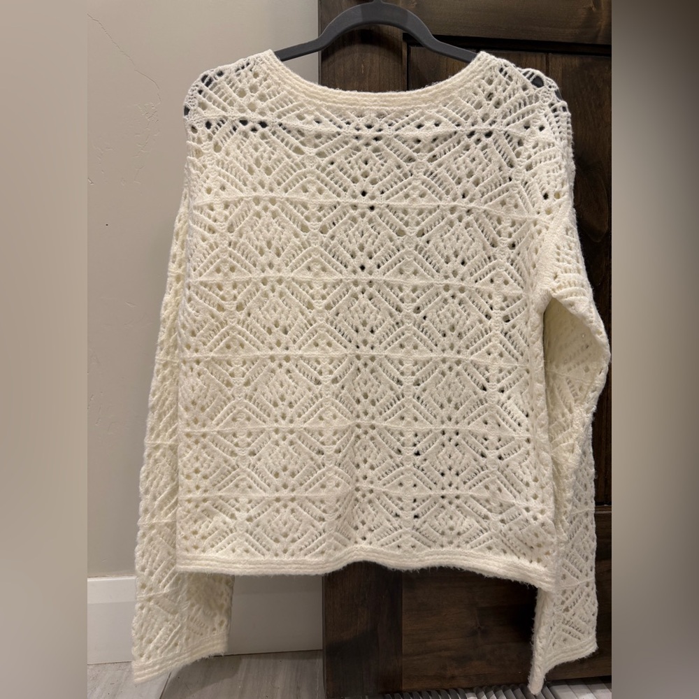 Universal Thread Cream Textured Sweater - Picture 2 of 3